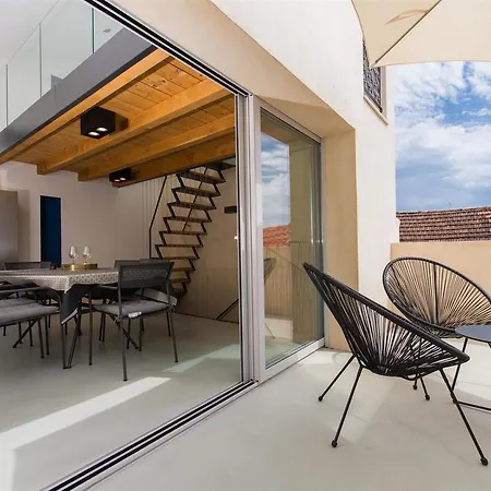 Casa vacanze Stonehouse Sepia - 6 Ppl, Centre, Near Split Airport *